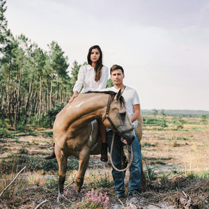 白袜体育生Gary18禁网站
